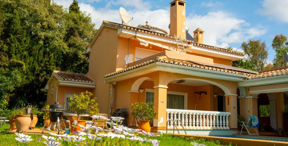 Venta de villa independiente en Elviria 2