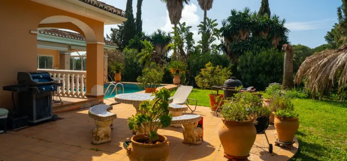 Venta de villa independiente en Elviria 3