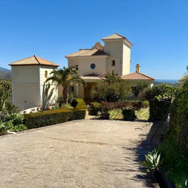 Venta de finca - cortijo en Estepona