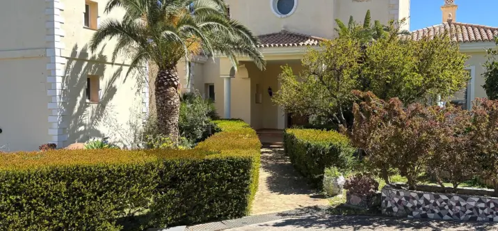 Venta de finca - cortijo en Estepona 1