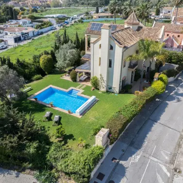 Venta de villa independiente en San Pedro de Alcántara