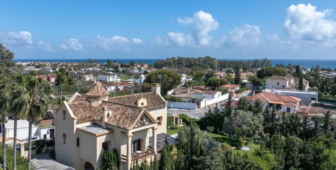 Venta de villa independiente en San Pedro de Alcántara 4