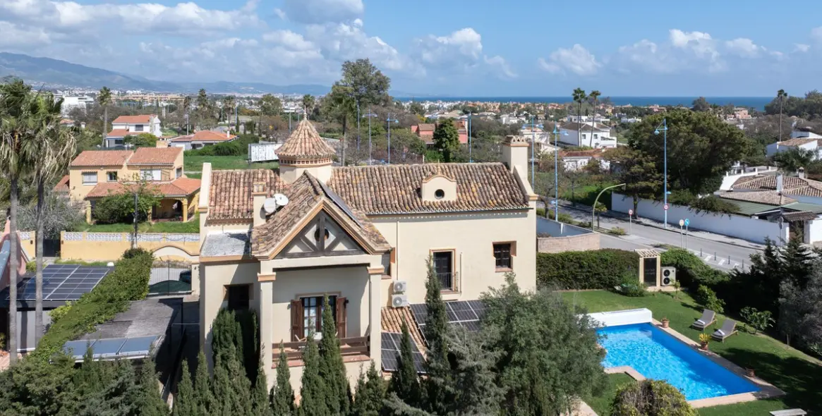 Venta de villa independiente en San Pedro de Alcántara 5