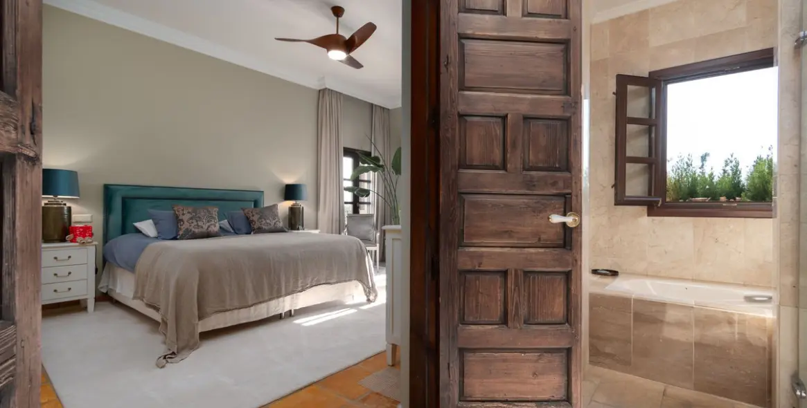 Venta de villa independiente en San Pedro de Alcántara 24