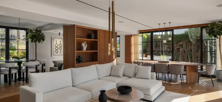 Venta de villa independiente en Nueva Andalucía 3