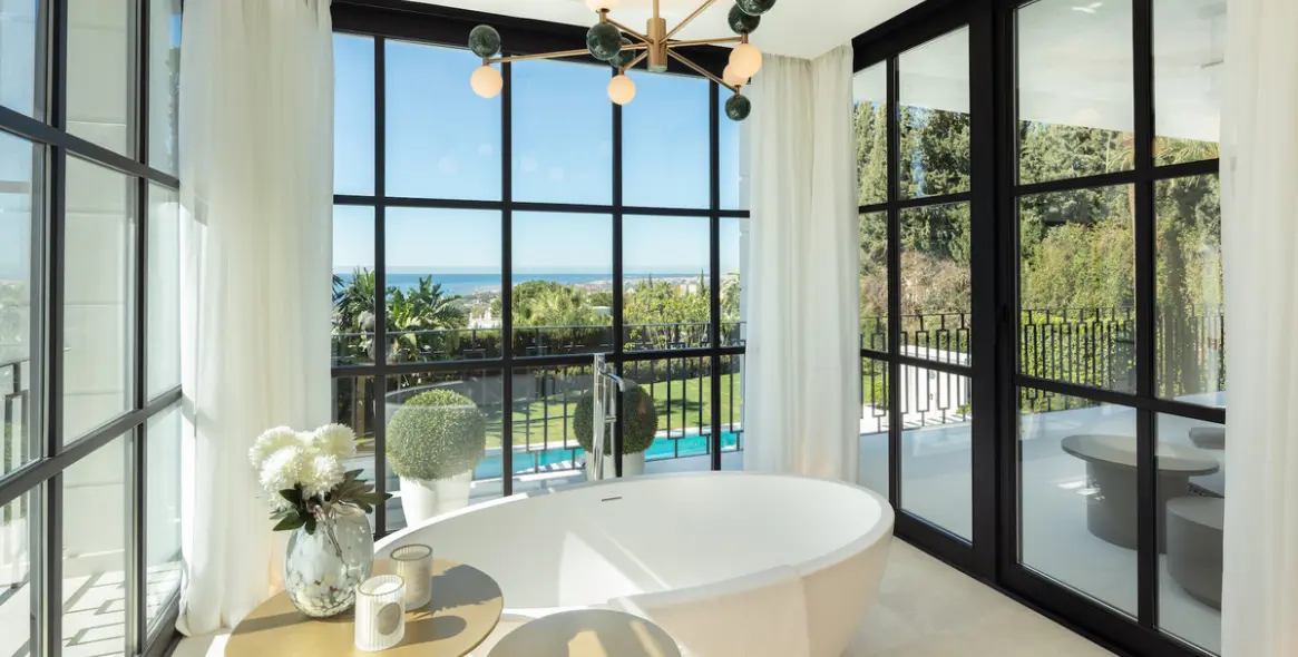 Venta de villa independiente en Sierra Blanca 3