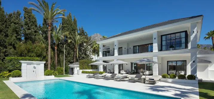 Venta de villa independiente en Sierra Blanca 3