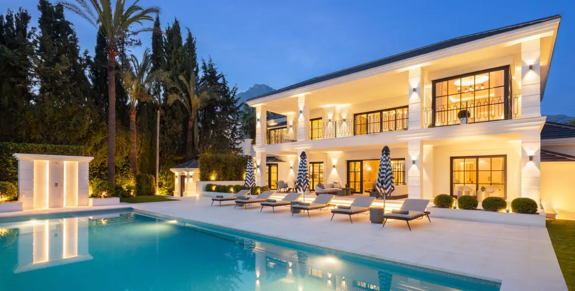 Venta de villa independiente en Sierra Blanca 29