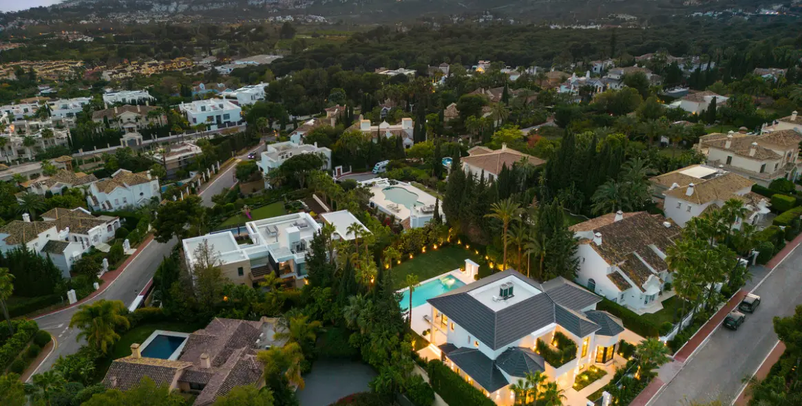 Venta de villa independiente en Sierra Blanca 39