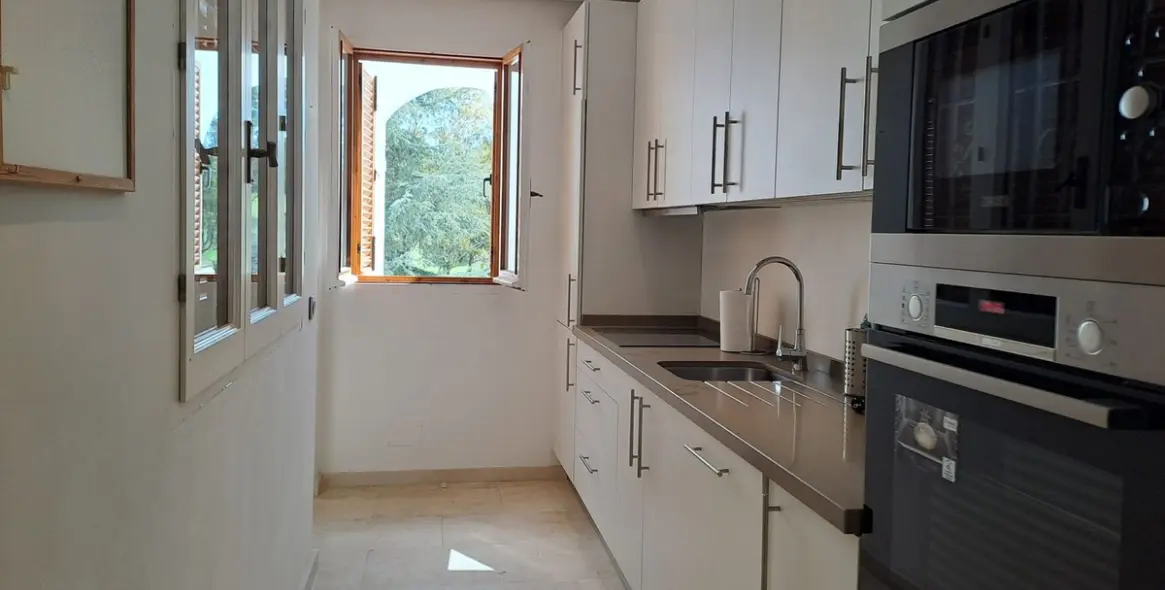 Alquiler a corto plazo de ático en Nueva Andalucía 7