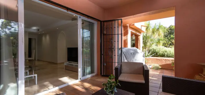 Long-term rent of ground floor apartment in The Golden Mile 4