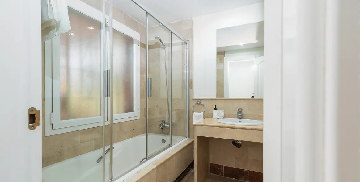 Long-term rent of ground floor apartment in The Golden Mile 7