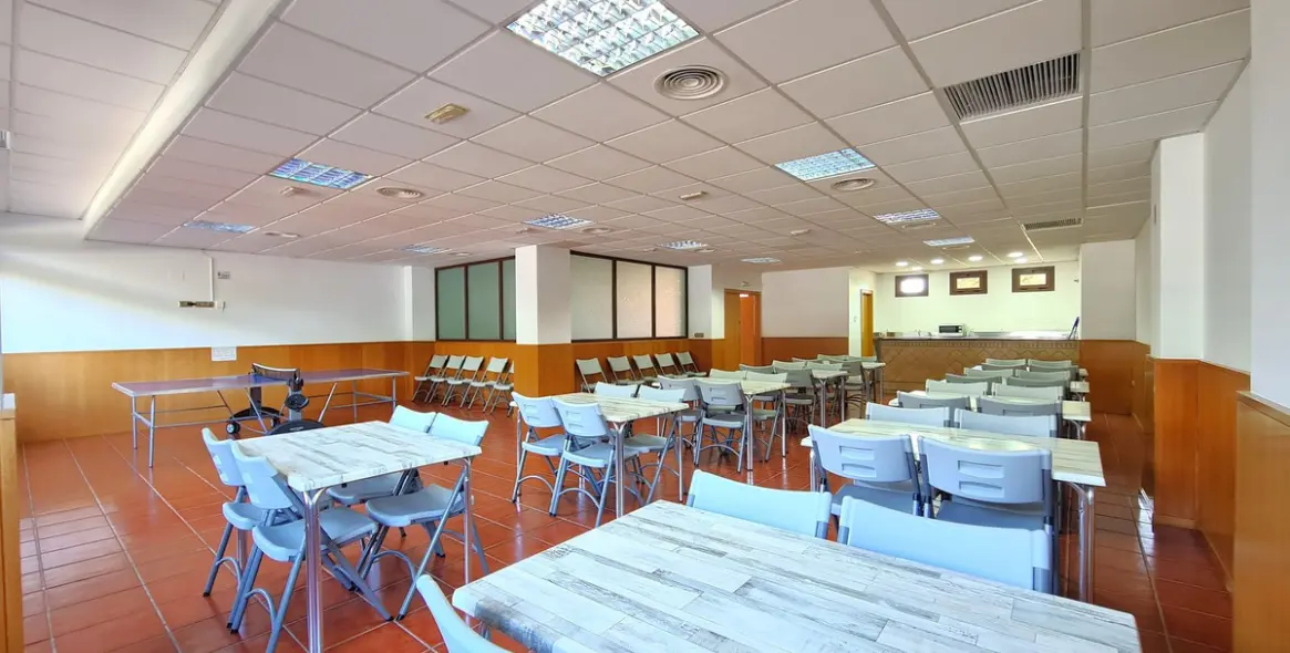 Sale of middle floor apartment in Estepona 29