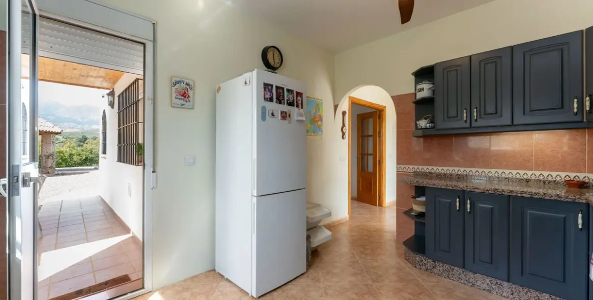 Продажа финки в Casarabonela 15