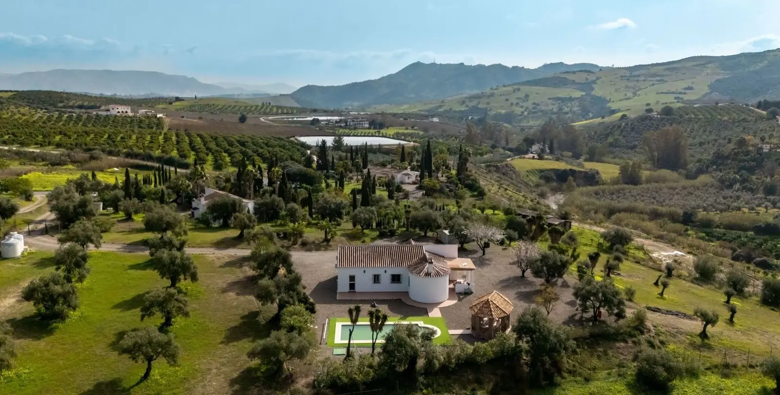 Sale of finca - cortijo in Casarabonela 1