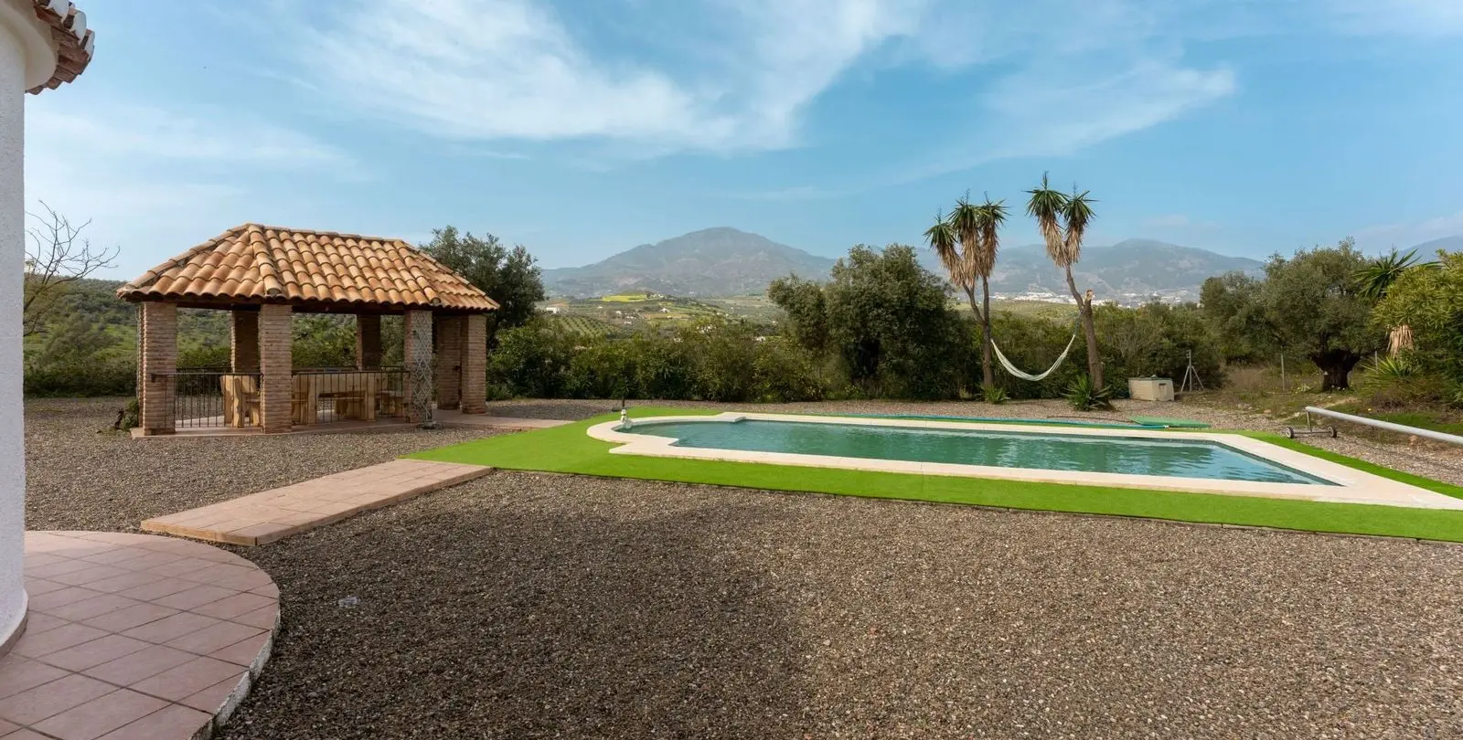 Sale of finca - cortijo in Casarabonela 46
