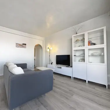 Sale of middle floor apartment in Marbella