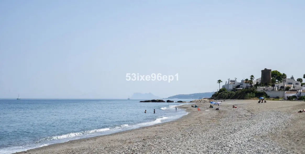 Venta de adosado en Estepona 1