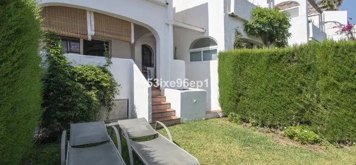 Продажа таунхауса в Estepona 1