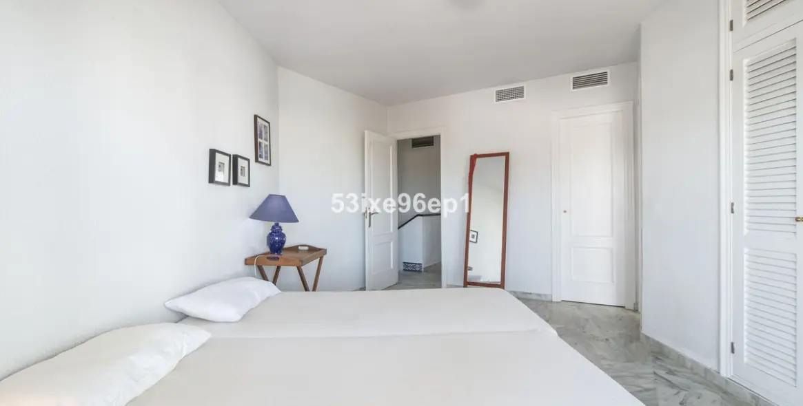 Venta de adosado en Estepona 16