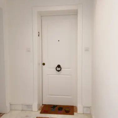 Sale of middle floor apartment in Nueva Andalucía