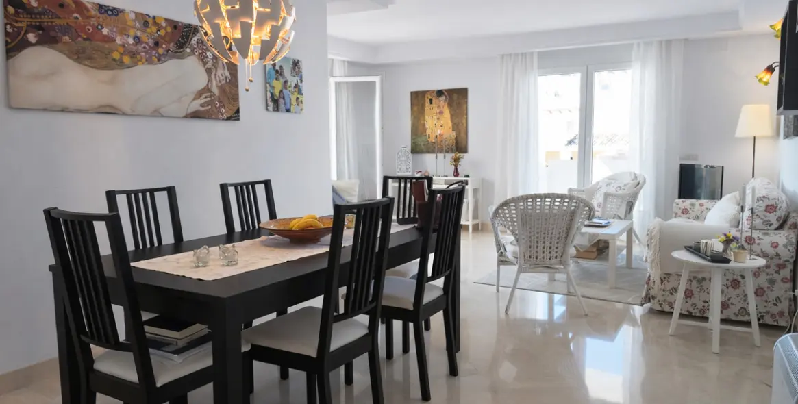 Продажа апартаментов на среднем этаже в Nueva Andalucía 6