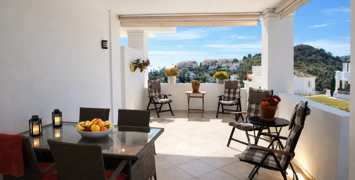 Продажа апартаментов на среднем этаже в Nueva Andalucía 18