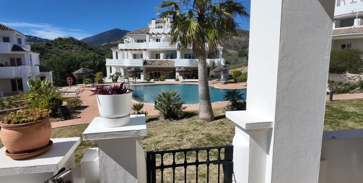 Продажа апартаментов на среднем этаже в Nueva Andalucía 20