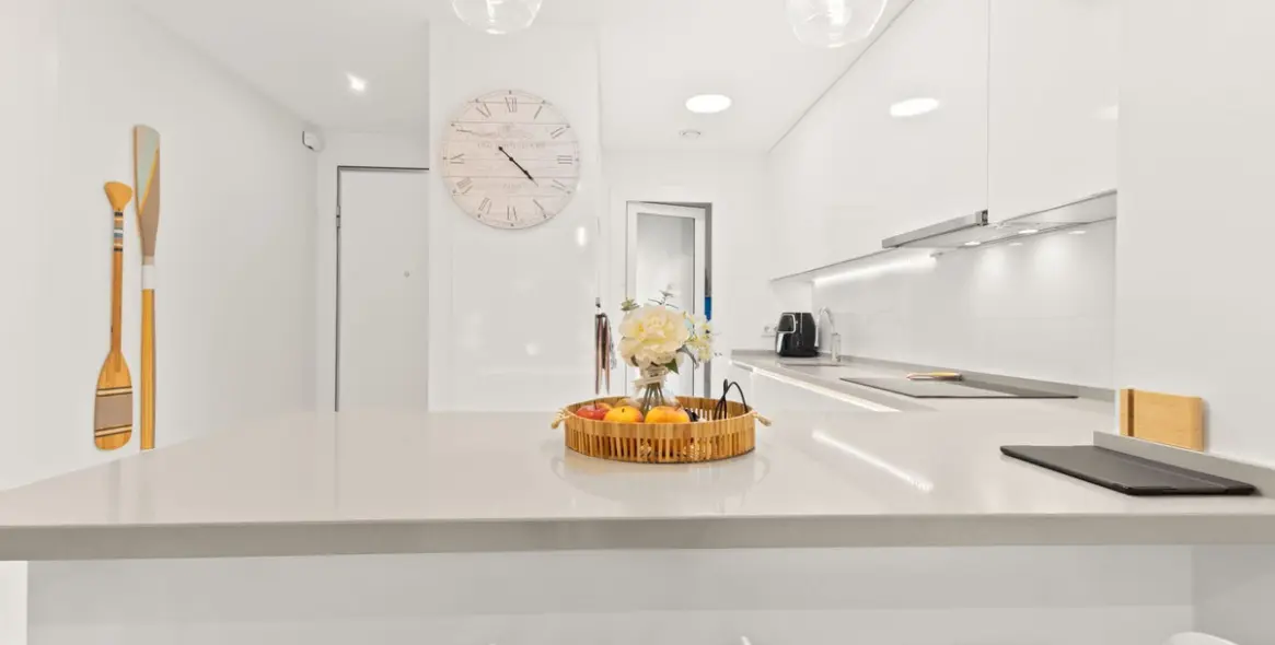 Продажа апартаментов на первом этаже в New Golden Mile 4