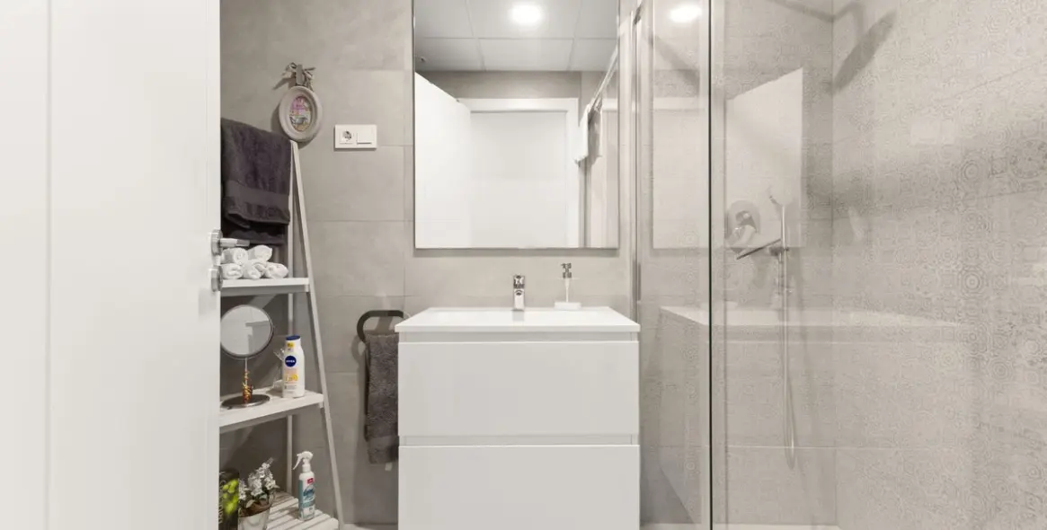 Продажа апартаментов на первом этаже в New Golden Mile 17