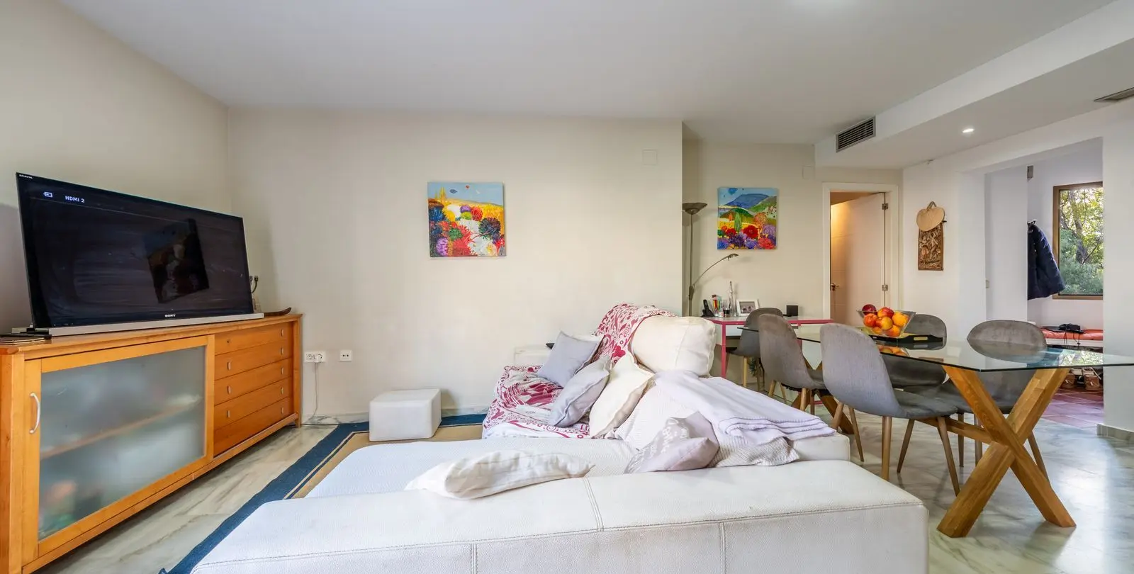 Sale of penthouse in Elviria 9