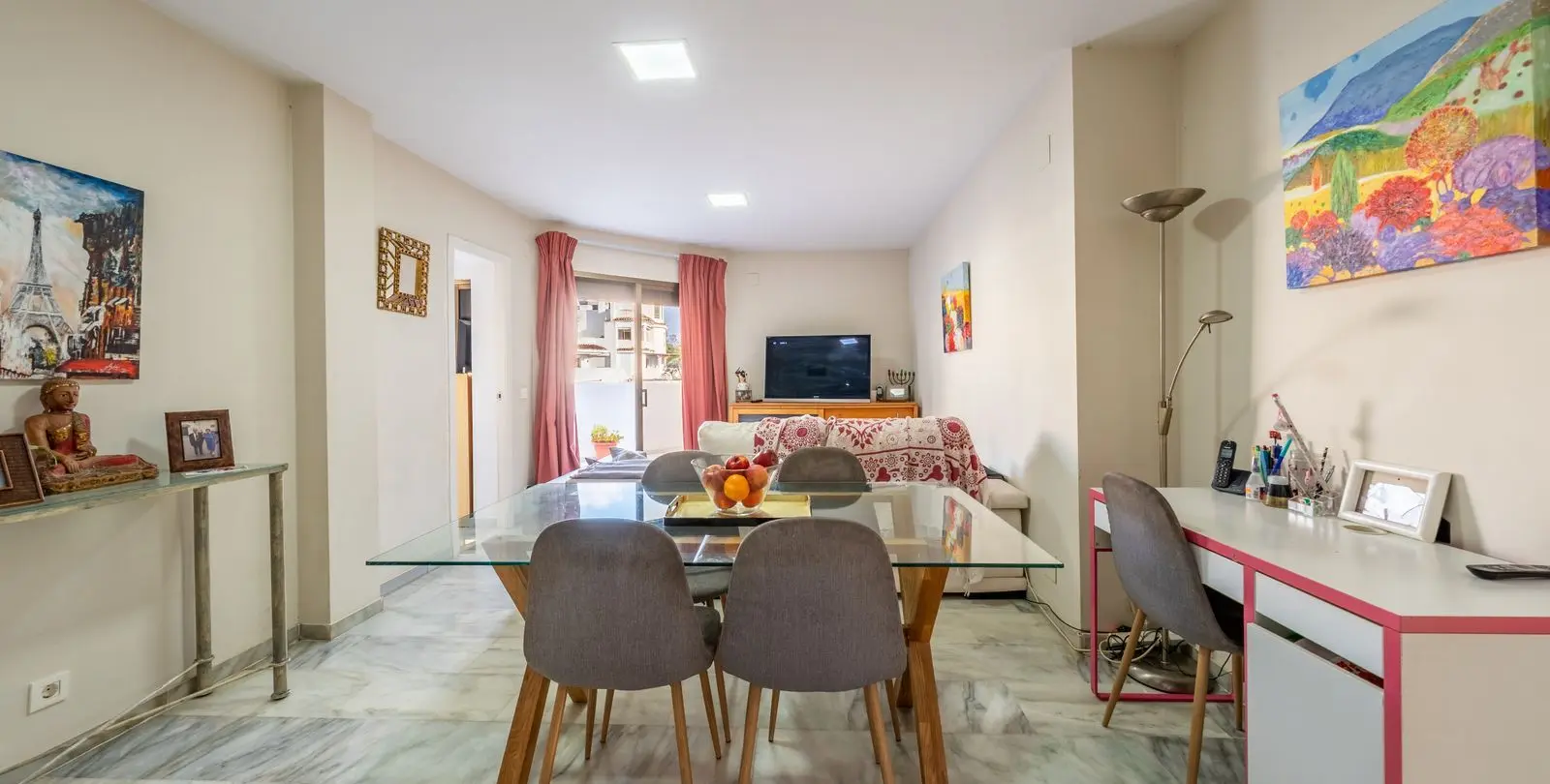 Sale of penthouse in Elviria 22