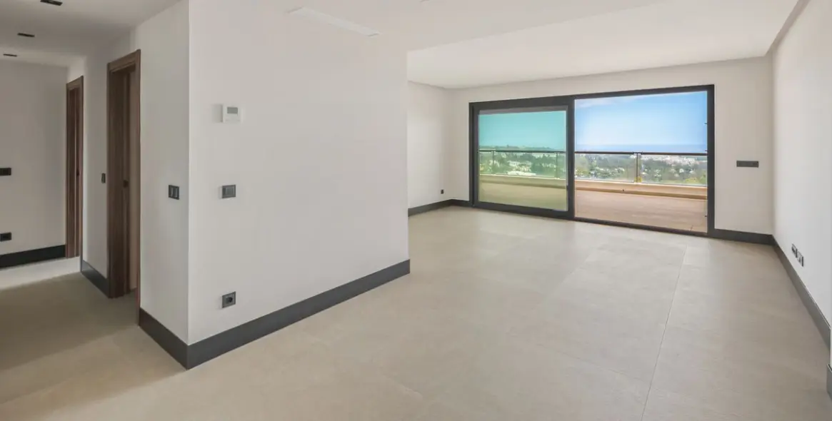 Продажа апартаментов на среднем этаже в Nueva Andalucía 14