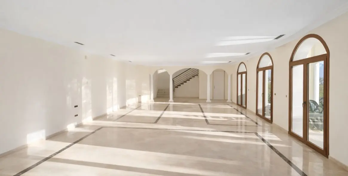 Продажа  отдельно стоящей виллы в Benahavís 20