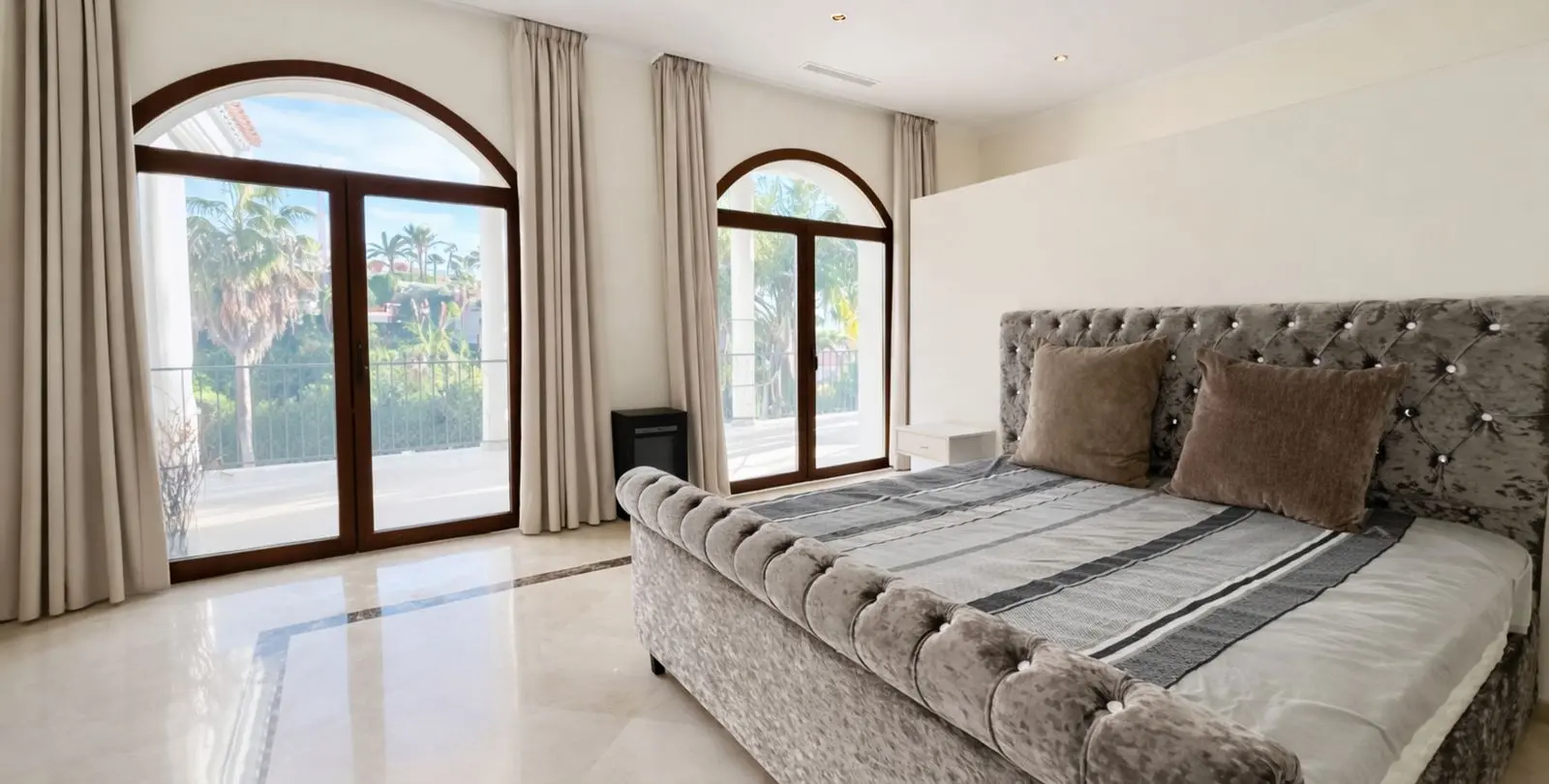 Sale of detached villa in Benahavís 4