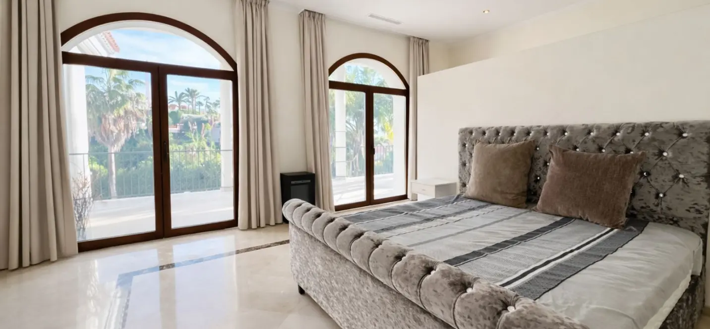 Sale of detached villa in Benahavís 3