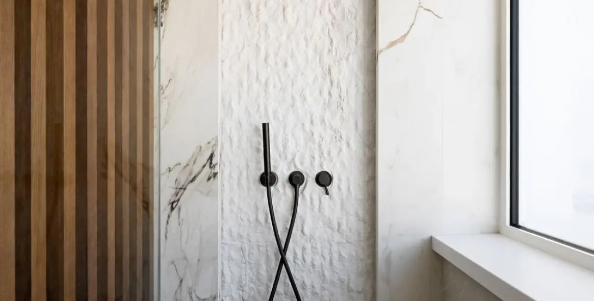 Sale of penthouse duplex in The Golden Mile 11