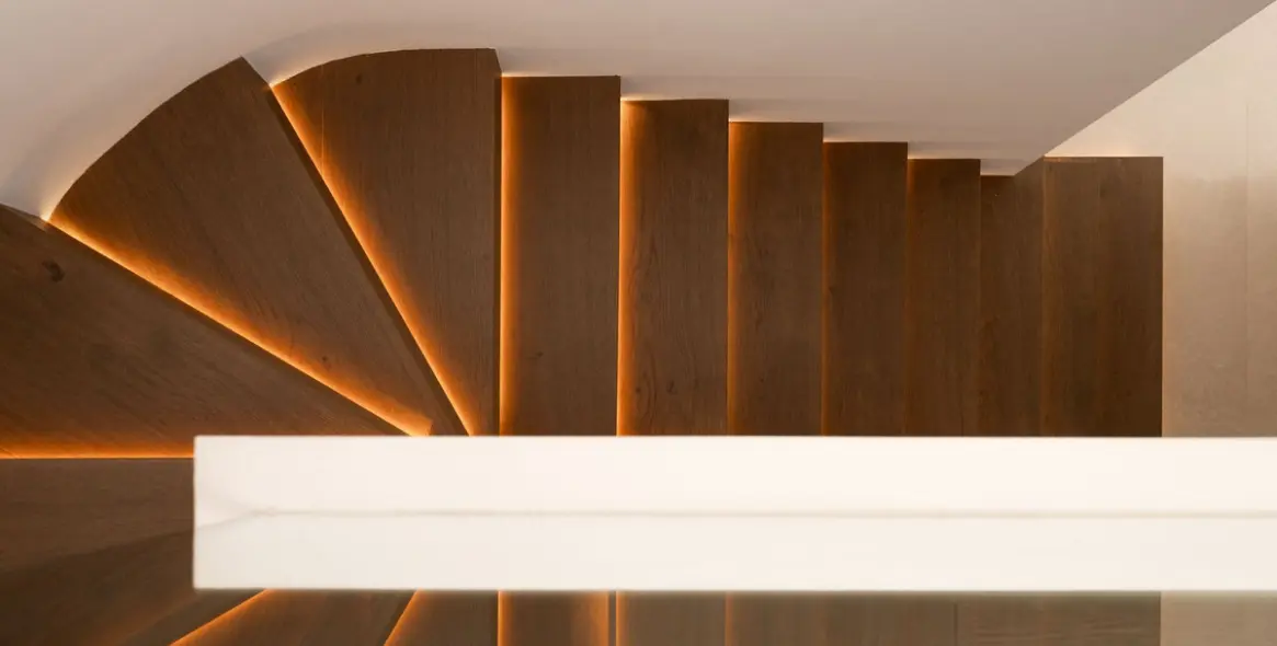 Sale of penthouse duplex in The Golden Mile 18