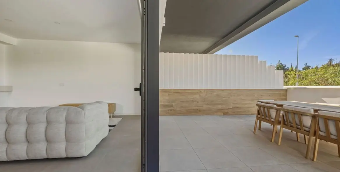 Краткосрочная аренда дома на две семьи в Estepona 2