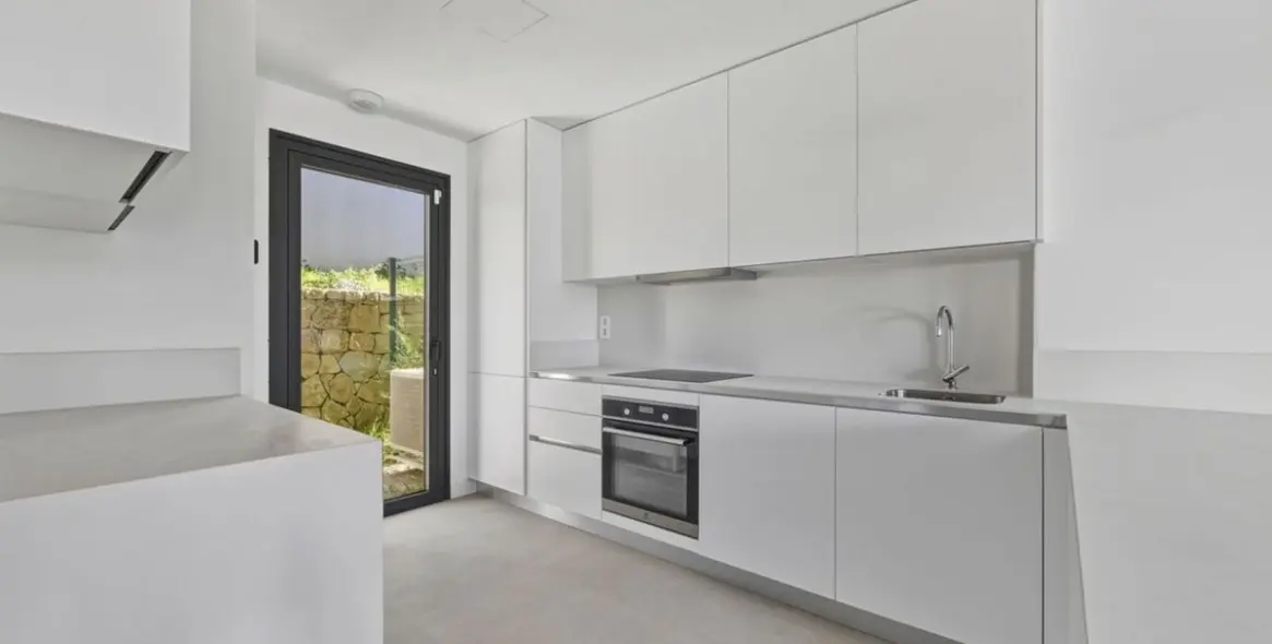 Краткосрочная аренда дома на две семьи в Estepona 5