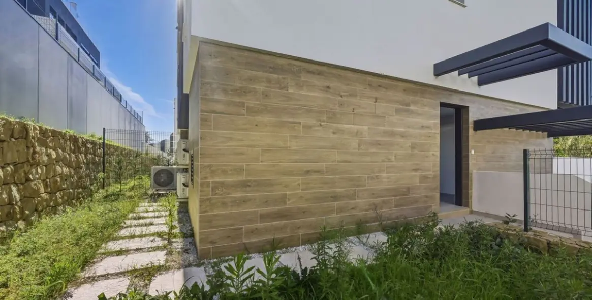 Краткосрочная аренда дома на две семьи в Estepona 24