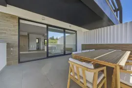 Image 1 thumb