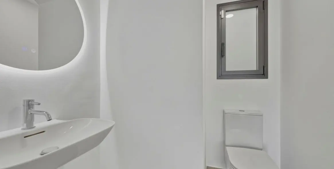 Short-term rent of semi-detached house in Estepona 4