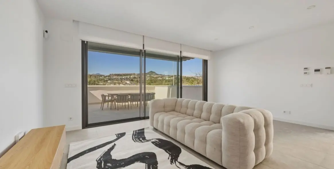Short-term rent of semi-detached house in Estepona 21