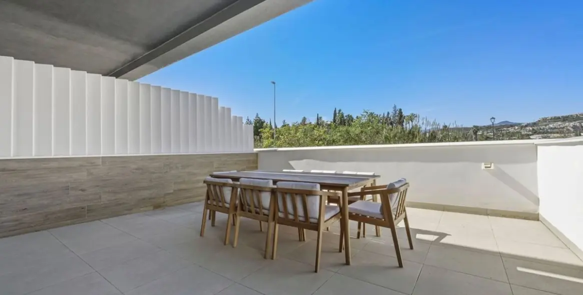 Short-term rent of semi-detached house in Estepona 22