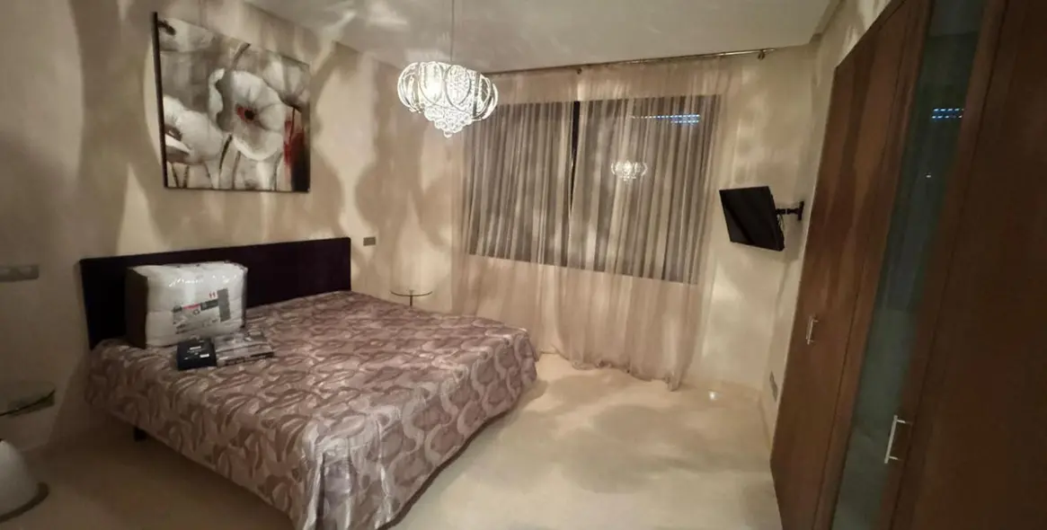 Долгосрочная аренда пентхауса в El Paraiso 6