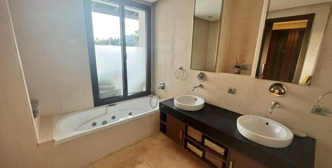 Долгосрочная аренда пентхауса в El Paraiso 7