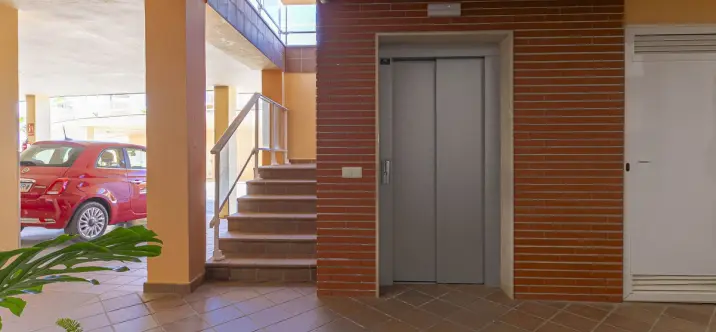 Sale of ground floor apartment in El Chaparral 2