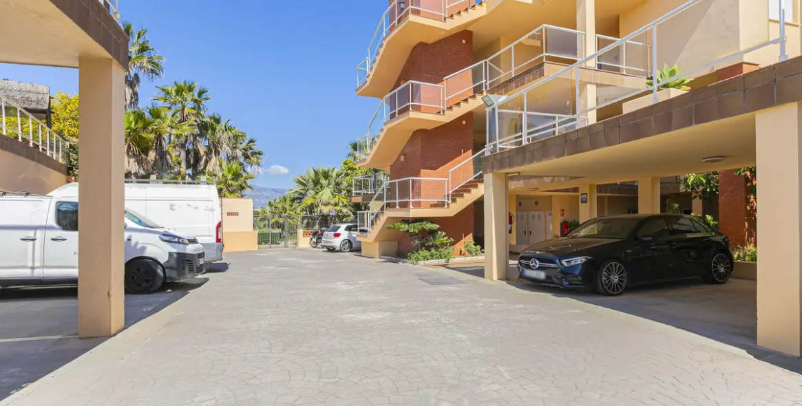 Продажа апартаментов на первом этаже в El Chaparral 20