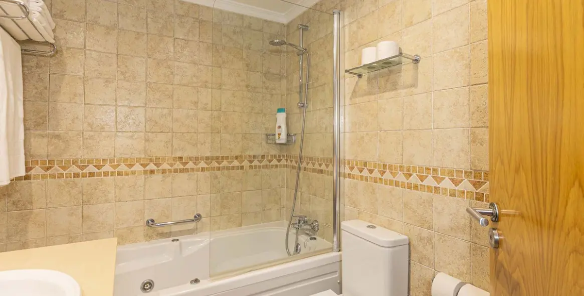 Продажа апартаментов на первом этаже в El Chaparral 33